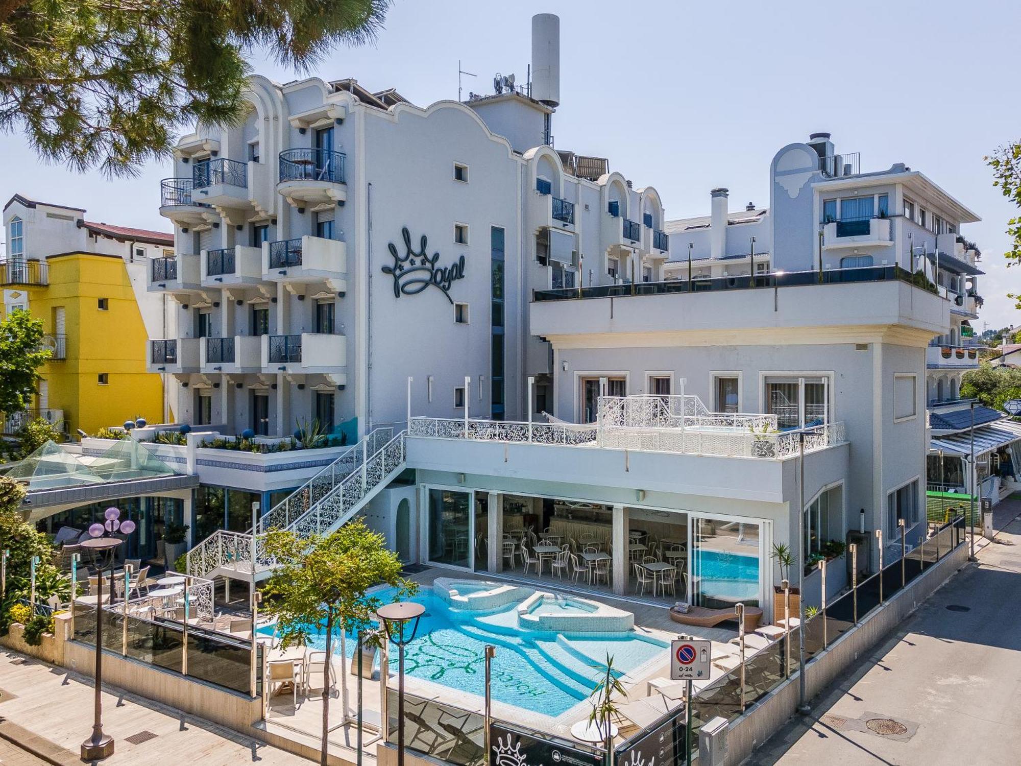 Royal Boutique Hotel Riccione Exterior photo