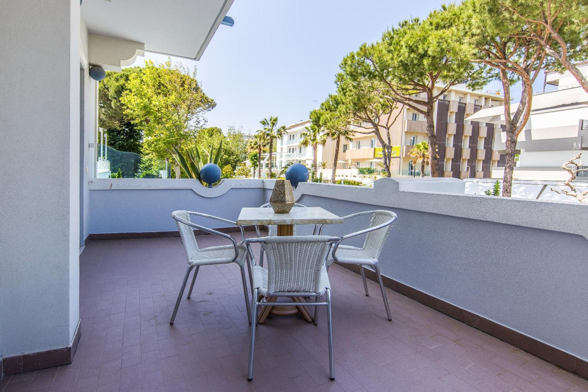 Royal Boutique Hotel Riccione Exterior photo