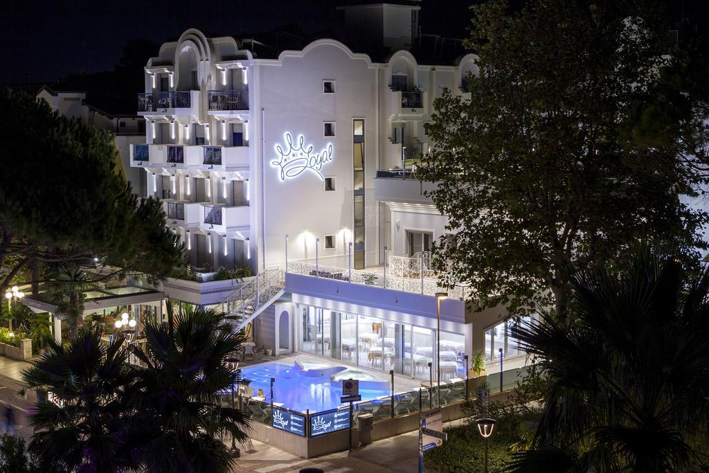 Royal Boutique Hotel Riccione Exterior photo