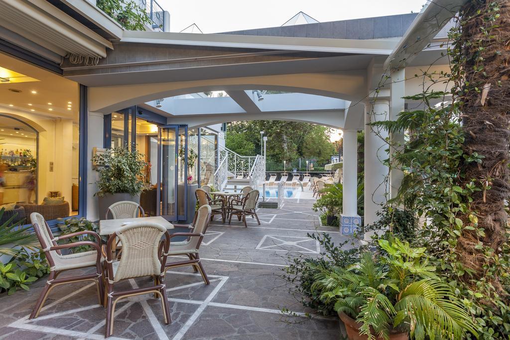 Royal Boutique Hotel Riccione Exterior photo